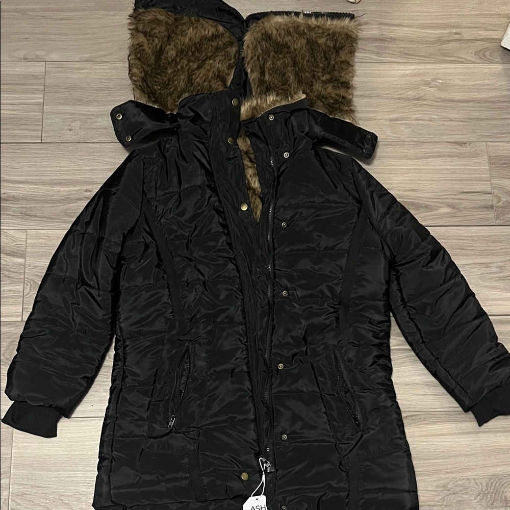 Ash Black Puffer Coat with Fur Trim